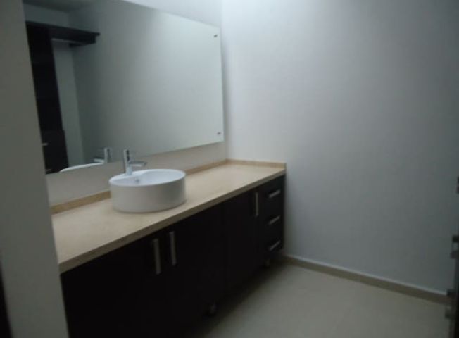 Foto Depto de 2 plantas en condominio con vigilancia 24/7 muy ubicado alberca gym