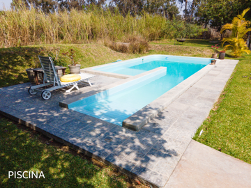¡Casa Ecológica de Ensueño con Laguna, Piscina y Campo de Padel!