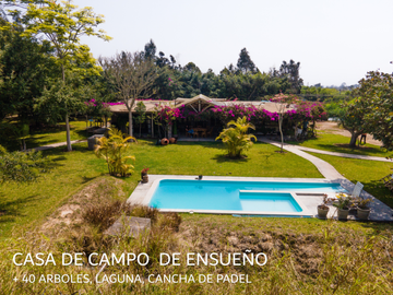 ¡Casa Ecológica de Ensueño con Laguna, Piscina y Campo de Padel!
