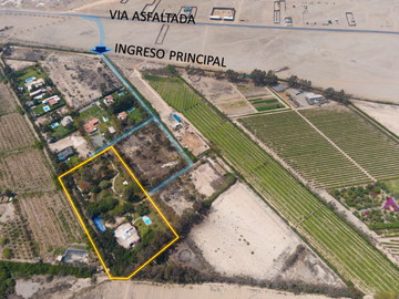 ¡Casa Ecológica de Ensueño con Laguna, Piscina y Campo de Padel!