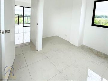 Townhouse for Sale in The Villas, Dasmariñas Cavite