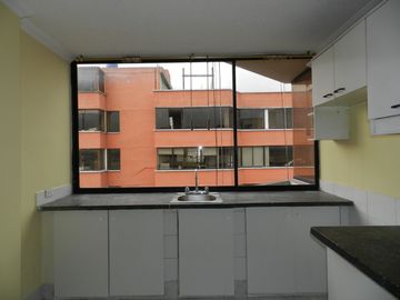 VENDO AMPLIO DPTO EN CONJUNTO