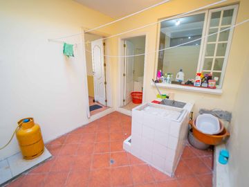 CASA DE VENTA NORTE DE QUITO, 