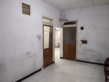 Dijual Rumah Kutisari Indah Barat Surabaya Butuh Renovasi dkt Petra Kampus