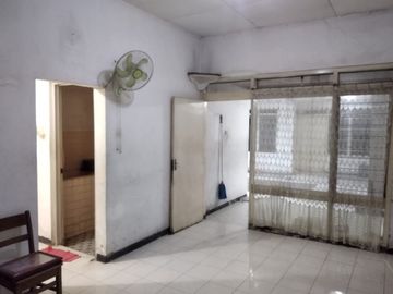 Dijual Rumah Kutisari Indah Barat Surabaya Butuh Renovasi dkt Petra Kampus
