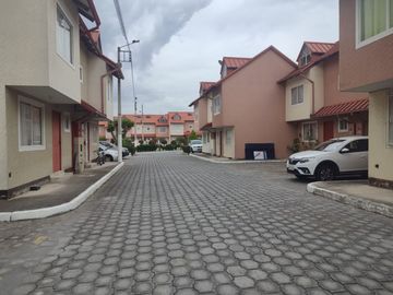 CASA EN VENTA SECTOR NORTE (EL ARENAL CASALES BUENAVENTURA)