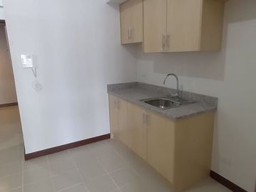 1bedroom condominium in makati paseo de roces rent to own for sale