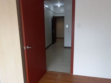 1bedroom condominium in makati paseo de roces rent to own for sale