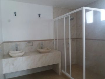 CASA SEMINUEVA, DISEÑO Y ARQUITECTURA CONTEMPORANEA