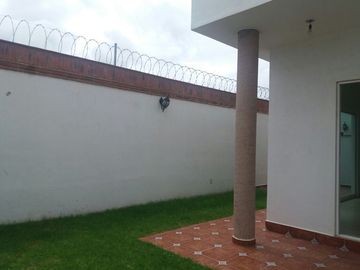 CASA SEMINUEVA, DISEÑO Y ARQUITECTURA CONTEMPORANEA