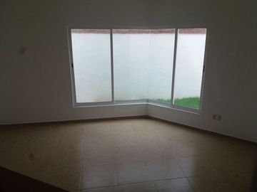CASA SEMINUEVA, DISEÑO Y ARQUITECTURA CONTEMPORANEA