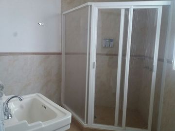 CASA SEMINUEVA, DISEÑO Y ARQUITECTURA CONTEMPORANEA