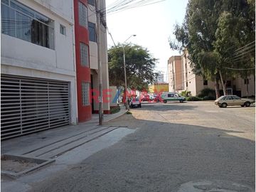 Venta De Amplio Departamento De 96.79 M2 En 2Do Piso Frente A Parque ID 1062351