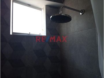 Venta De Amplio Departamento De 96.79 M2 En 2Do Piso Frente A Parque ID 1062351