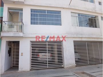 Venta De Amplio Departamento De 96.79 M2 En 2Do Piso Frente A Parque ID 1062351
