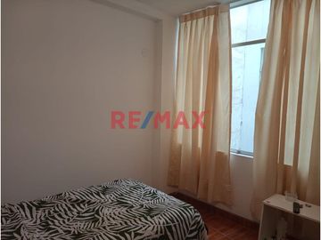 Venta De Amplio Departamento De 96.79 M2 En 2Do Piso Frente A Parque ID 1062351