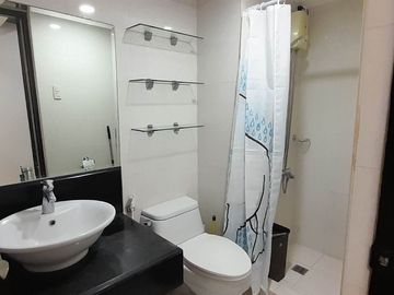 For Sale! Studio Unit with Parking El Jardin Del Presidente Sgt. Esguerra, Quezon City