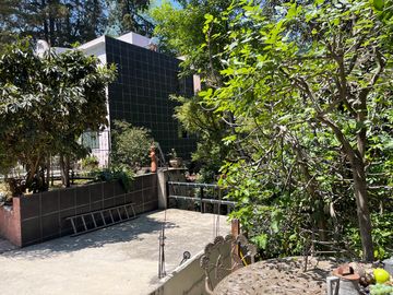 BOSQUE DE LA HERRADURA - CASA CON 6 DEPTOS - COMO TERRENO
