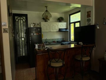 BOSQUE DE LA HERRADURA - CASA CON 6 DEPTOS - COMO TERRENO