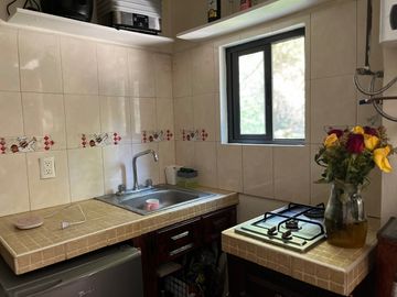 BOSQUE DE LA HERRADURA - CASA CON 6 DEPTOS - COMO TERRENO