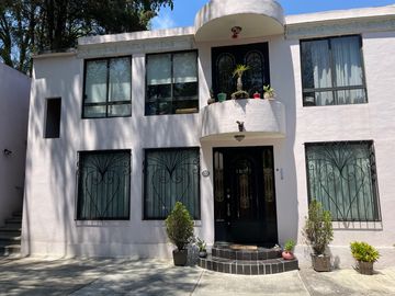 BOSQUE DE LA HERRADURA - CASA CON 6 DEPTOS - COMO TERRENO