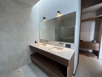 VENTA CASA CON RECAMARA EN PLANTA BAJA EN ALTOZANO QUERÉTARO