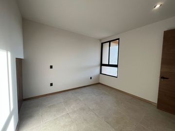 VENTA CASA CON RECAMARA EN PLANTA BAJA EN ALTOZANO QUERÉTARO