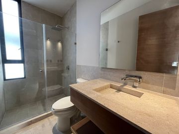 VENTA CASA CON RECAMARA EN PLANTA BAJA EN ALTOZANO QUERÉTARO