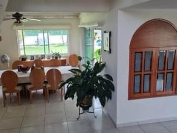 Casa en el Fraccionamiento Lomas de Cocoyoc, Municipio de Atlatlahucan, Morelos.