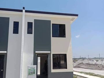 FOR SALE NEAR RFO 2-BEDROM 2-STOREY TOWNHOUSE IN TANZA-CAVITE ONLY 5K RESERVATION FEE 2K DOWNPAYMENT 13K MONTHLY AMORTIZATION VIA PAGIBIG FUND