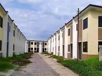 FOR SALE NEAR RFO 2-BEDROM 2-STOREY TOWNHOUSE IN TANZA-CAVITE ONLY 5K RESERVATION FEE 2K DOWNPAYMENT 13K MONTHLY AMORTIZATION VIA PAGIBIG FUND