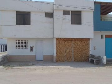 CASA EN VENTA EN LA PUNTA NUEVA CAMANA