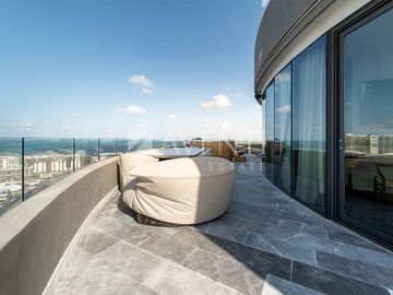 Departamento en Venta, Shark Tower, Puerto Cancún Quintana Roo.
