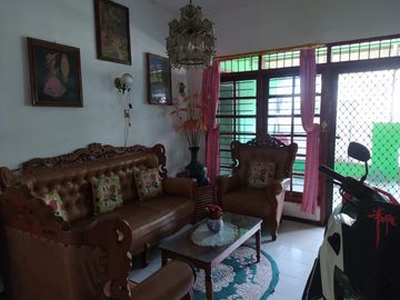 Dijual Rumah Wiguna Tengah Surabaya Row Jalan Lega Pavingan dkt Rungkut UPN