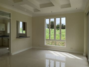 House for Sale at South Forbes Silang Cavite