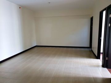 RFO 2br 25k/mo. Rent to own in Makati 10% DP Fast Move in Most Affordable Condo FOR SALE