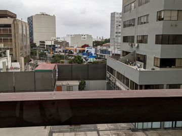 OFICINA EN VENTA CC.CHACARILA OPORTUNIDAD $69,000