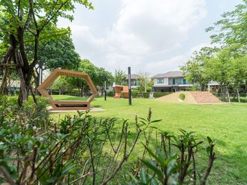 ขายด่วน !! บ้านแฝด ตกแต่งใหม่ ติดถนนติวานนท์ โครงการเวนิว ติวานนท์ - รังสิต สภาพบ้านใหม่มาก