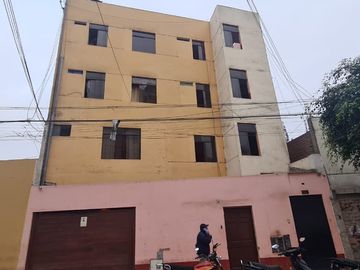 VENTA DE EDIFICIO MULTIFAMILIAR BREÑA
