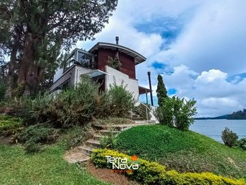 Apartamento con espectacular vista en venta Guatapé