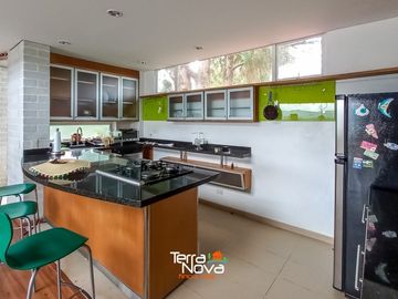 Apartamento con espectacular vista en venta Guatapé
