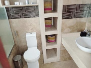 Surco MONTERRICO - Venta Departamento 2do. PISO - 140m² de 4Dorm+2Cocheras Paralelas Excelente ubicación