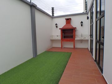 VENTA DE CASA EN URBANIZACION PLAZA ASTURIAS.