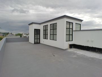 VENTA DE CASA EN URBANIZACION PLAZA ASTURIAS.