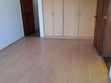 Vendo casa muy cerca a Wong de Chacarilla $ 499,000 Negociables