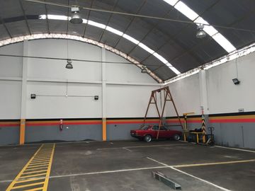Local comercial, oficinas y Almacen a5 cuadras CURVA DE HUAYLAS CHORRILLOS