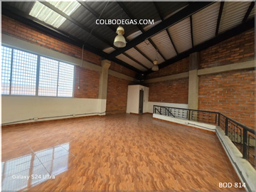 BUSCAS BODEGA DE 352 METROS2, ¿Buscas un espacio amplio, versátil y listo para hacer crecer tu negocio? ¡No busques más! Tenemos la bodega perfecta pa