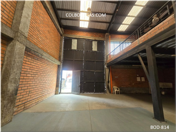 BUSCAS BODEGA DE 352 METROS2, ¿Buscas un espacio amplio, versátil y listo para hacer crecer tu negocio? ¡No busques más! Tenemos la bodega perfecta pa