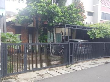 Rumah dan Kosan Strategis di Segitiga Emas Tebet Jakarta Selatan