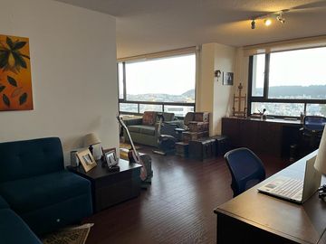 VENTA AMPLIO DEPARTAMENTO DE 3 DORMITORIOS  SECTOR EL BOSQUE